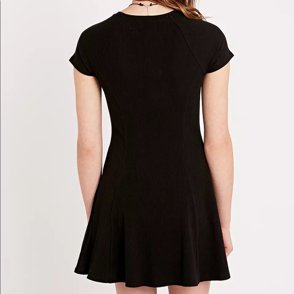 🎁 5/$25! BDG ‘Jackie’ Dress - Picture 3 of 16